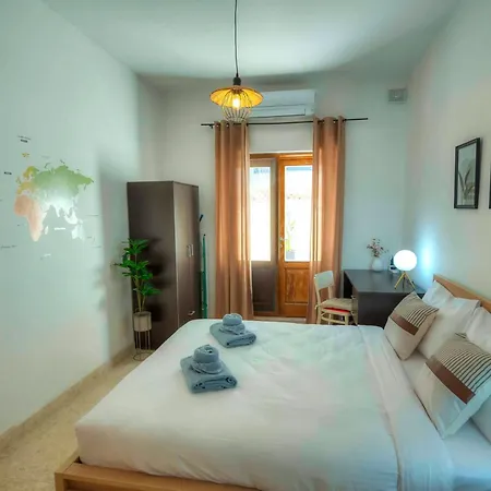 Large & Cozy Flat, Spacious Yard, Near Pmic1-2 Appartement *